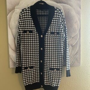 Cyrus Black and White Houndstooth Knit